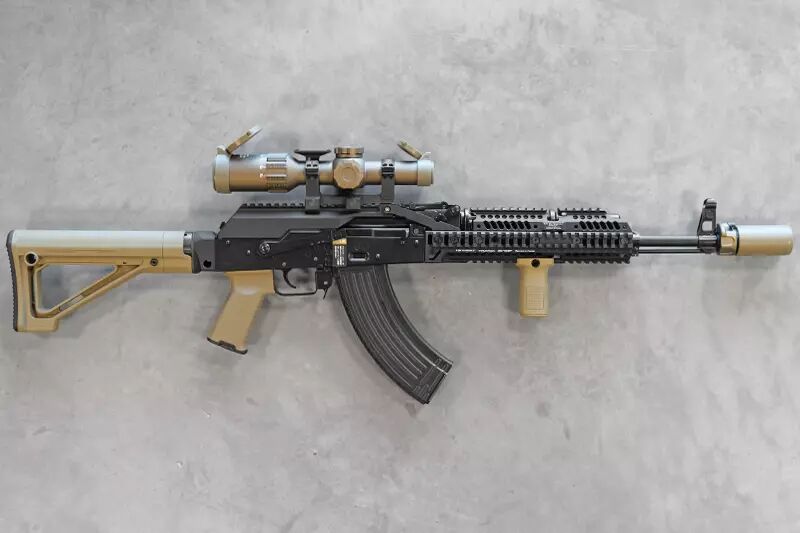 Réplique AKM GBBR Tokyo Marui \ DMR\  Custom