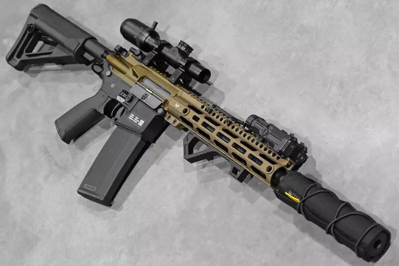 Réplique AR15 Assaut Chaos bronze Ragnarok Aster SE custom