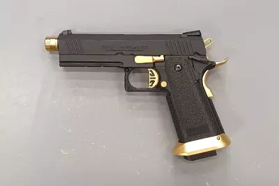Rplique Hi-Capa 4.3 Tokyo Marui Noir / Gold Custom