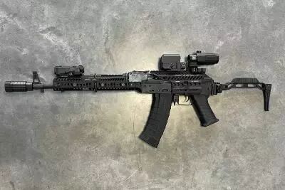Rplique LCKS74 LCT Titan Custom