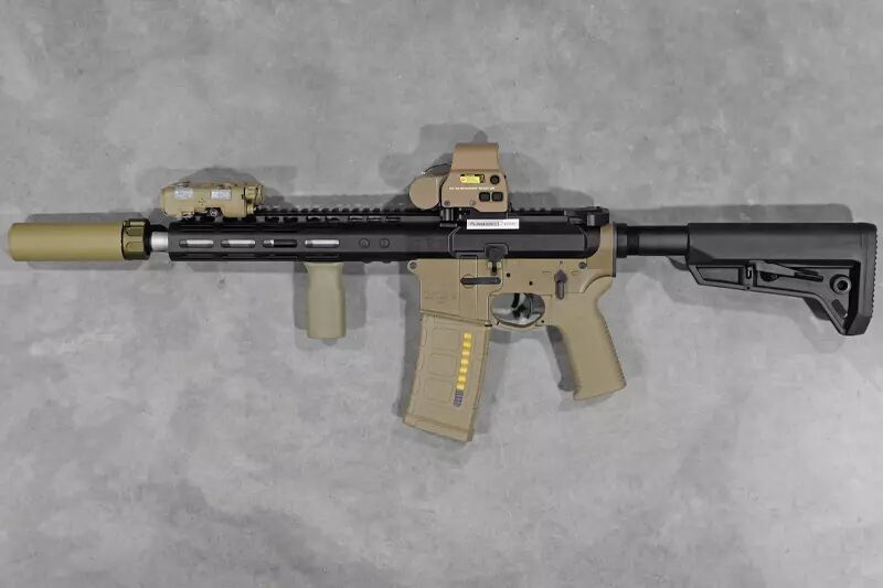 Rplique M4 G101 bi-ton NOVESKE FDE/BK Double Eagle GBBR Custom