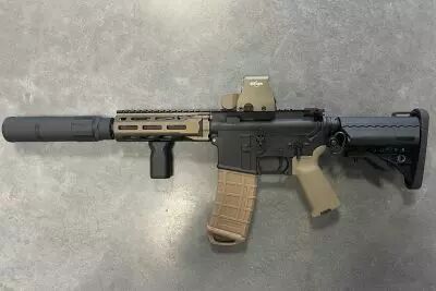 Rplique M4 Tokyo Marui GBBR MFR Taitan Bi-ton Custom